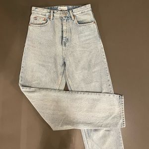 Zara Light Wash Jeans